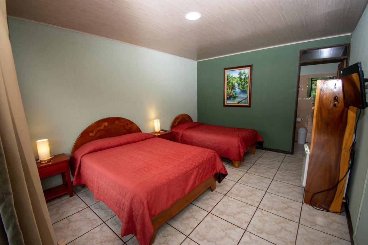 Cabinas Eddy B&B Монте-Верде Экстерьер фото
